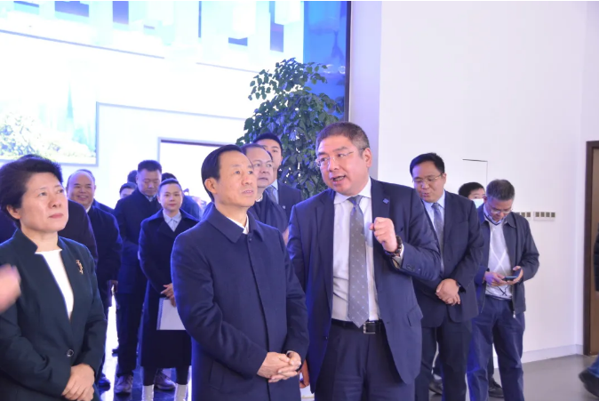 奋进新征程丨湖南省委书记许达哲一行莅临jiuyou.com九游环境长沙基地调研考察